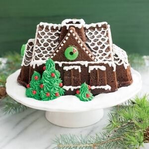 NORDIC WARE Christmas Gingerbread Cake Bundt Pan Holiday Baking Cast Aluminum
